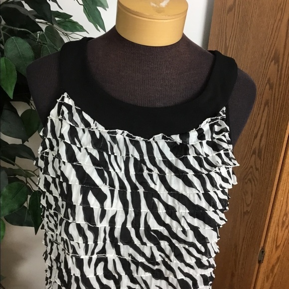 Notations XL black and white layered animal print tank top - Picture 2 of 12